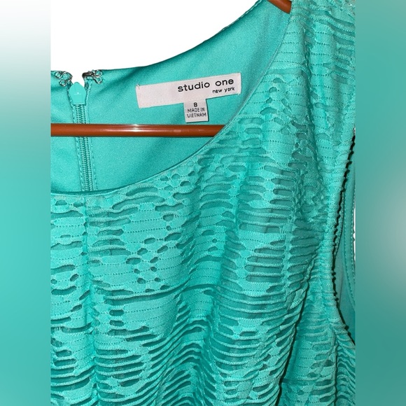NWT• Studio One Dress• Size 8 - Picture 4 of 6